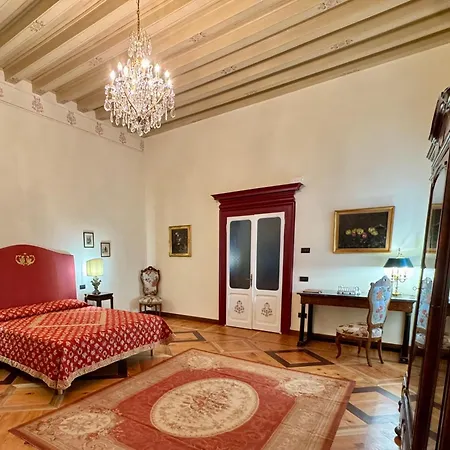 Palazzo Zironda B&B 티에네